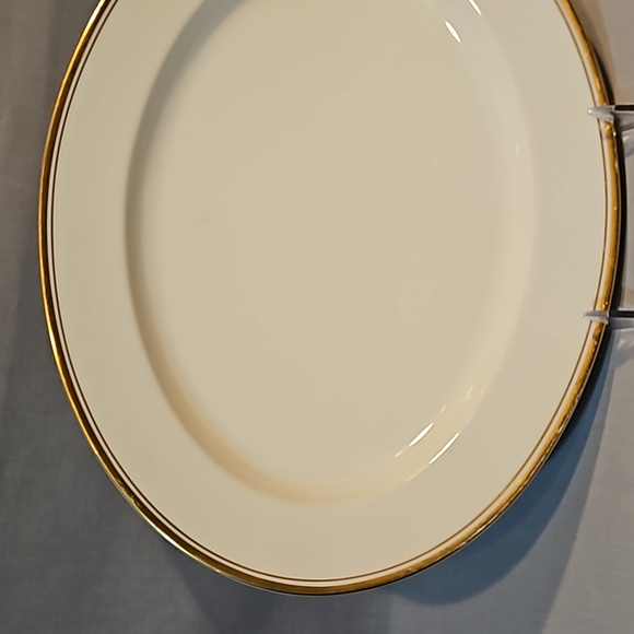 Noritake Viceroy 7222 Oval Serving Platter Ivory China - Picture 3 of 13